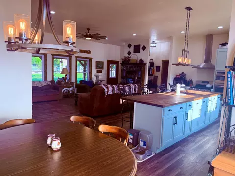 Kitchen - 574 E Dade 102, Everton, MO 65646 photo 3 of 10