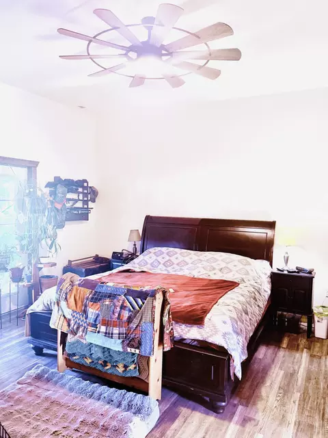 Bedroom - 574 E Dade 102, Everton, MO 65646 photo 3 of 3
