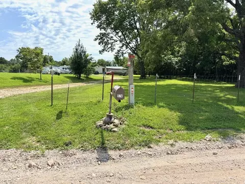 Exterior - 574 E Dade 102, Everton, MO 65646 photo 3 of 11