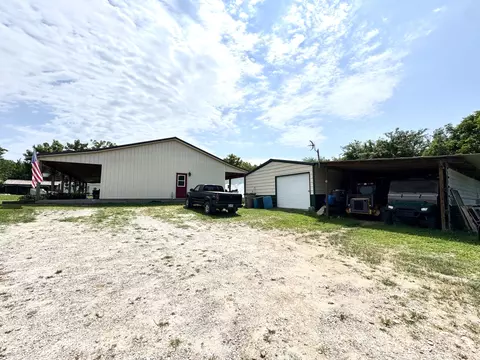Exterior - 574 E Dade 102, Everton, MO 65646 photo 6 of 11