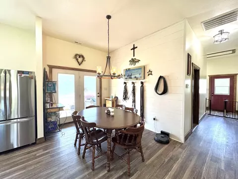 Dining - 574 E Dade 102, Everton, MO 65646 photo 1 of 1