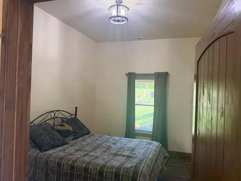 Bedroom - 574 E Dade 102, Everton, MO 65646 photo 2 of 4