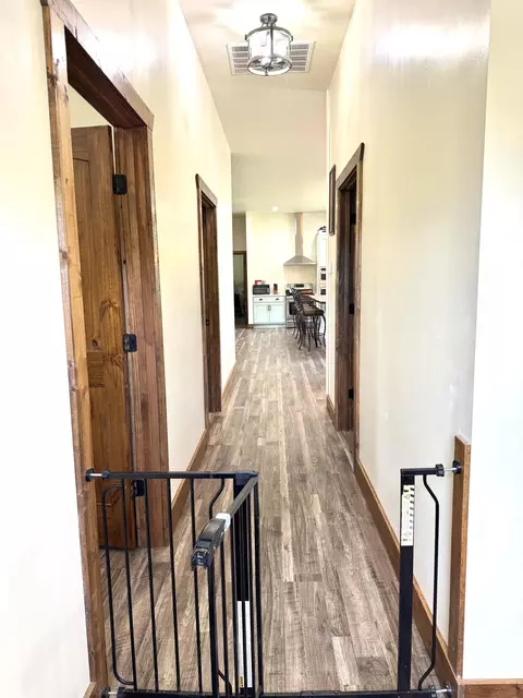 Entry Way - 574 E Dade 102, Everton, MO 65646 photo 2 of 2