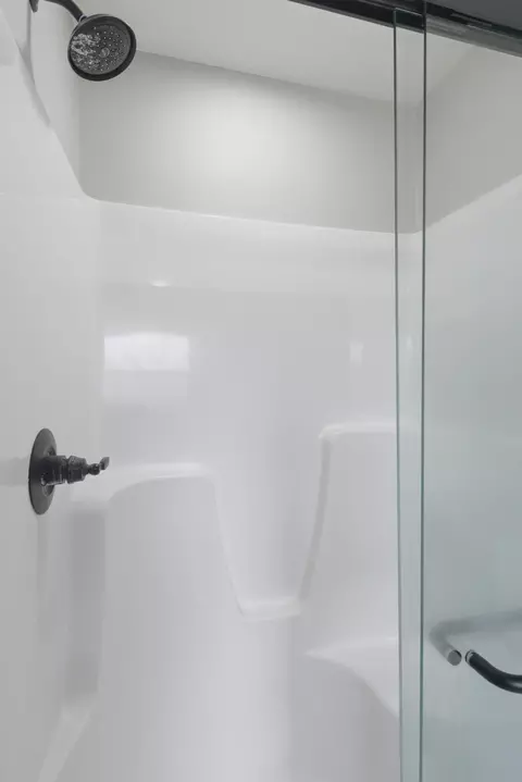 Bath - 524 E Logan St, Willard, MO 65781 photo 3 of 4