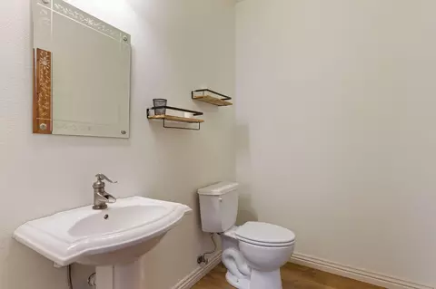 Bath - 169 Ranch Rd, Saddlebrooke, MO 65630 photo 3 of 6