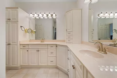 Bath - 169 Ranch Rd, Saddlebrooke, MO 65630 photo 1 of 6