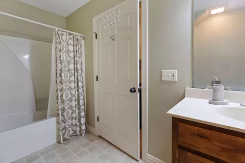 Bath - 169 Ranch Rd, Saddlebrooke, MO 65630 photo 6 of 6