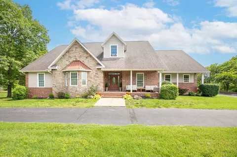 169 Ranch Rd, Saddlebrooke, MO 65630