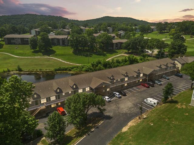 31 Golfshores Dr #21, Branson, MO 65616