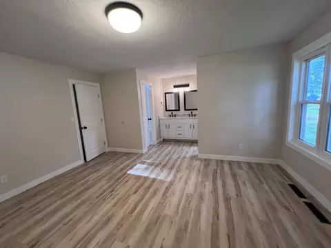 Bedroom - 3852 S Hillcrest Ave, Springfield, MO 65807 photo 3 of 3