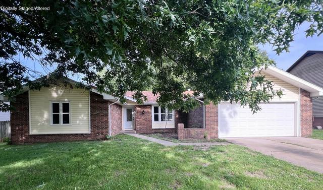 3852 S Hillcrest Ave, Springfield, MO 65807