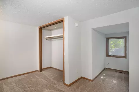 Bedroom - 800 W Central St, Springfield, MO 65802 photo 4 of 4