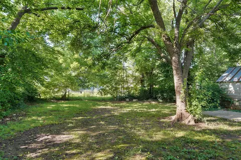 Exterior - 800 W Central St, Springfield, MO 65802 photo 7 of 7