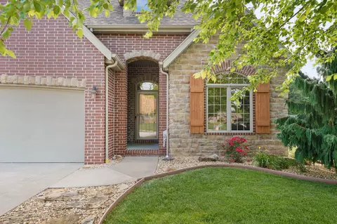 4588 S Stoney Ct, Springfield, MO 65810 photo 2