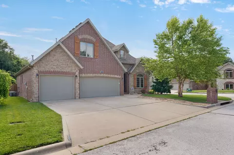 4588 S Stoney Ct, Springfield, MO 65810