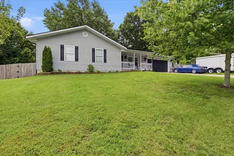 512 N Dill St, Marshfield, MO 65706