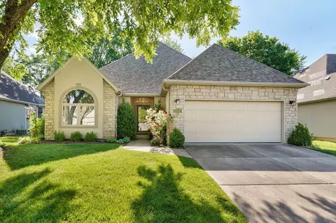 Exterior - 1113 S Carriage Ave, Springfield, MO 65809 photo 3 of 12
