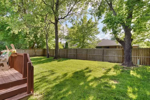 Exterior - 1113 S Carriage Ave, Springfield, MO 65809 photo 8 of 12
