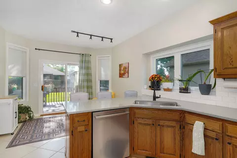 Kitchen - 1113 S Carriage Ave, Springfield, MO 65809 photo 3 of 5