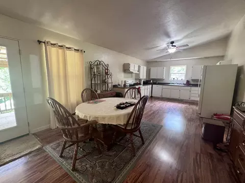 Dining - 951 E County Road 206, Alton, MO 65606 photo 2 of 2
