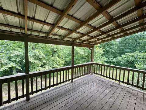 Exterior - 951 E County Road 206, Alton, MO 65606 photo 2 of 6