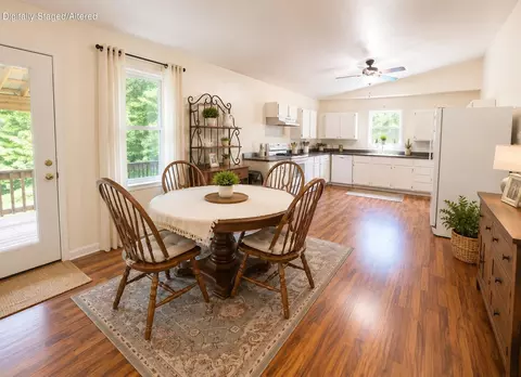 Dining - 951 E County Road 206, Alton, MO 65606 photo 1 of 2