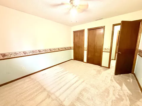 Bedroom - 801 E 16th St, Mountain Grove, MO 65711 photo 4 of 4