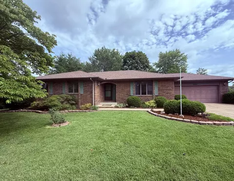801 E 16th St, Mountain Grove, MO 65711