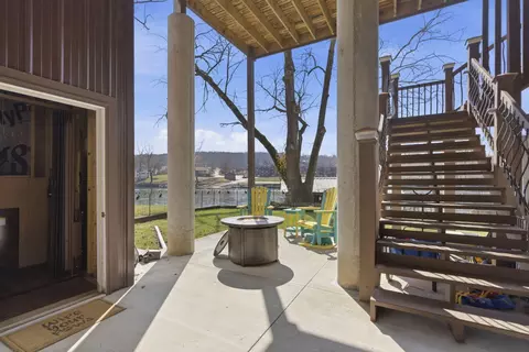 Exterior - 806 Sunset Rd, Branson, MO 65616 photo 10 of 13