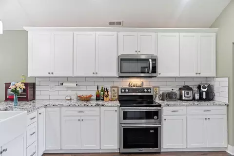 Kitchen - 806 Sunset Rd, Branson, MO 65616 photo 2 of 6