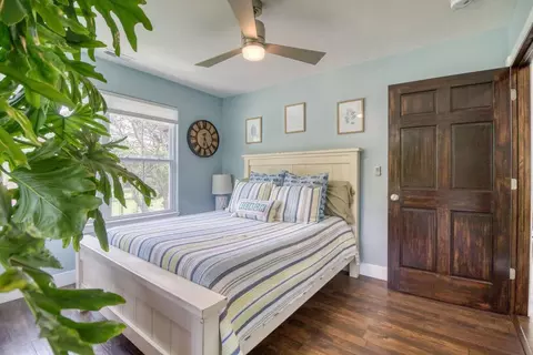 Bedroom - 806 Sunset Rd, Branson, MO 65616 photo 3 of 4