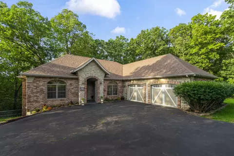 140 Stone Ridge Ct, Strafford, MO 65757
