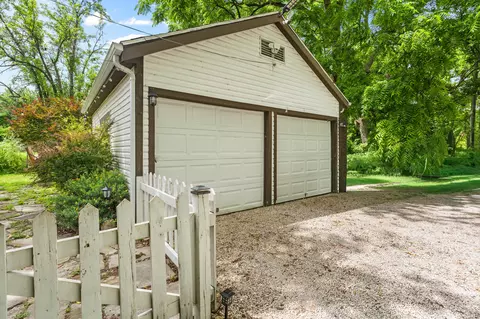 Exterior - 1414 W Walnut St, Springfield, MO 65806 photo 4 of 10