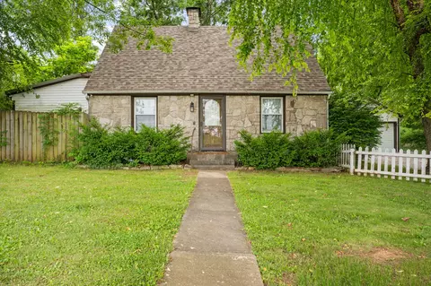 Exterior - 1414 W Walnut St, Springfield, MO 65806 photo 3 of 10