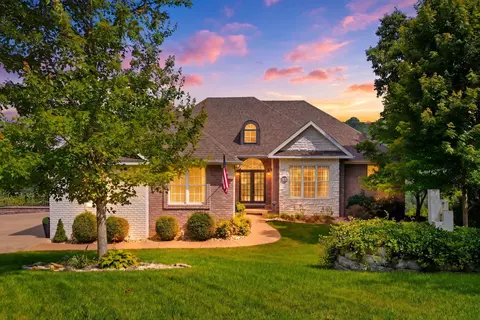 175 Split Rock Dr, Hollister, MO 65672