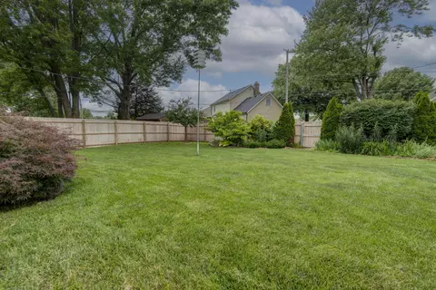 Exterior - 2535 S Laurel Ave, Springfield, MO 65807 photo 7 of 8