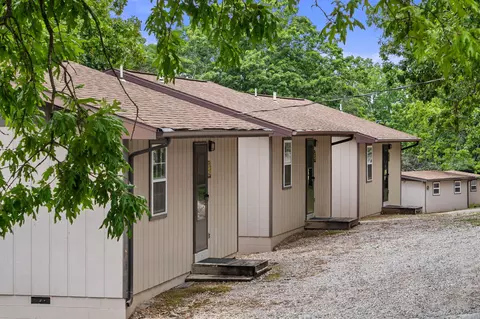346 Terrace Crest Ln #9, Reeds Spring, MO 65737
