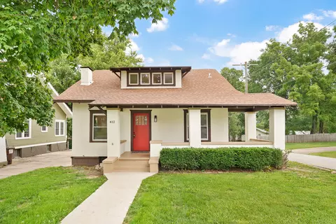 412 E Walker St, Ash Grove, MO 65604