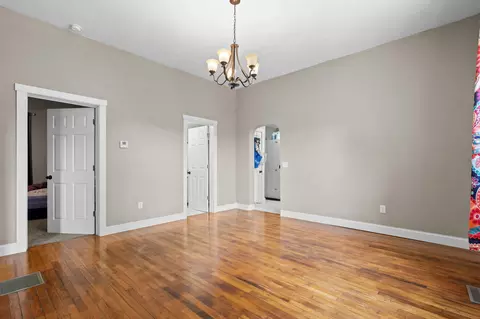 Living - 630 N Forest Ave, Springfield, MO 65802 photo 5 of 8