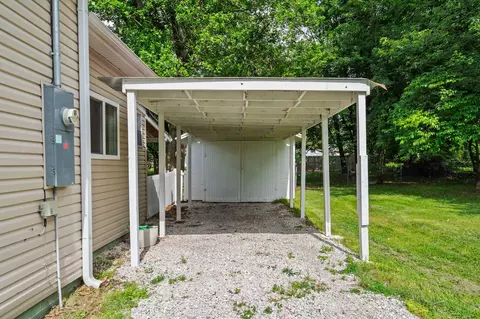 Exterior - 630 N Forest Ave, Springfield, MO 65802 photo 3 of 7