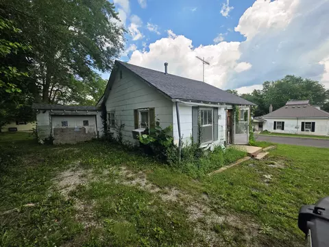 1101 N Oakland Ave, Mountain Grove, MO 65711