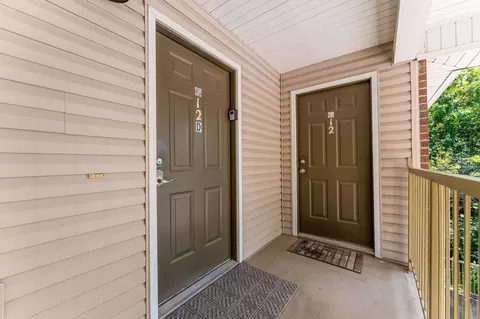 Exterior - 200 Golf View Dr #12, Branson, MO 65616 photo 3 of 7