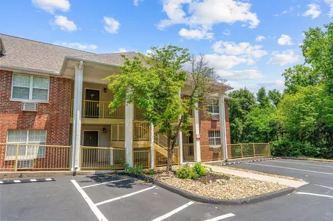 Exterior - 200 Golf View Dr #12, Branson, MO 65616 photo 1 of 7