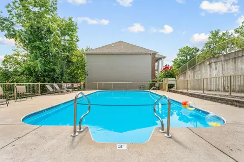 Exterior - 200 Golf View Dr #12, Branson, MO 65616 photo 6 of 7