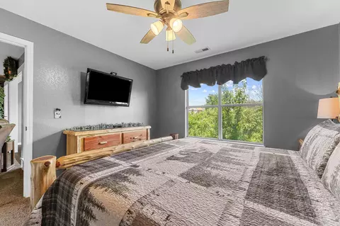 Bedroom - 200 Golf View Dr #12, Branson, MO 65616 photo 2 of 4