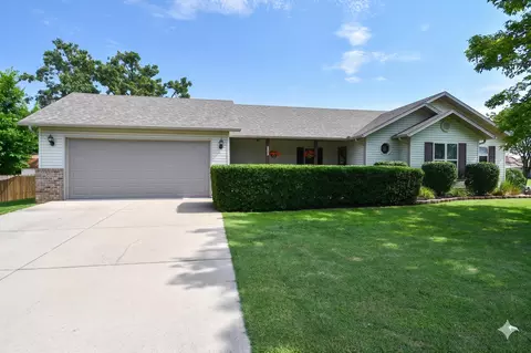 185 Blue Spruce Dr, Hollister, MO 65672
