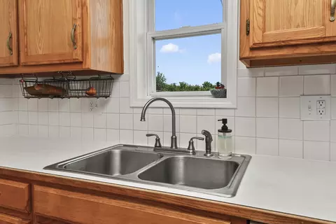Kitchen - 2610 S Lilac St, Ozark, MO 65721 photo 4 of 5