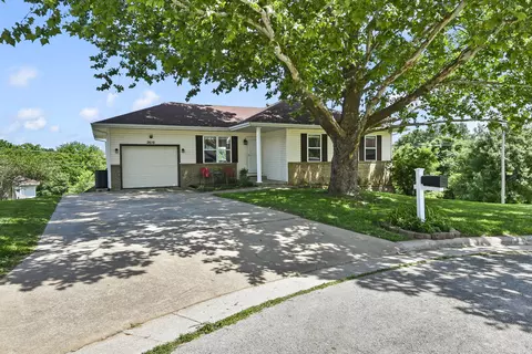 Exterior - 2610 S Lilac St, Ozark, MO 65721 photo 4 of 18