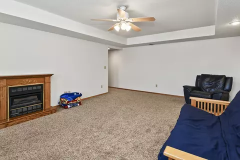 Living - 2610 S Lilac St, Ozark, MO 65721 photo 3 of 4