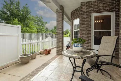 Exterior - 820 E Crystal Ave, Nixa, MO 65714 photo 6 of 9